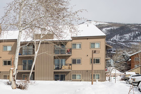 Shadow Run Condominiums