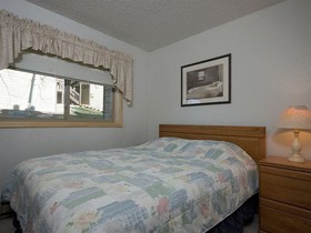 Shadow Run Condominiums