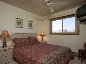 Shadow Run Condominiums