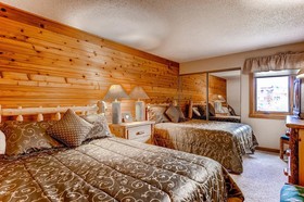 Ski Inn Condominiums