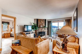 Ski Inn Condominiums