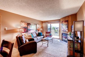 Ski Inn Condominiums