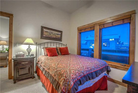 Soaring Eagle Chalet