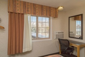 Steamboat Hotel