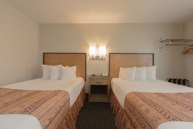 Steamboat Hotel
