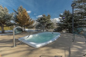 Steamboat Hotel