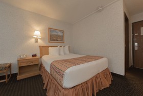 Steamboat Hotel