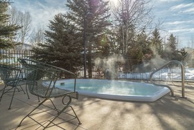 Steamboat Hotel