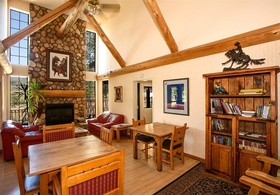 Steamboat Mountain Lodge