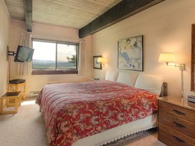 Storm Meadows Club Condominiums