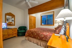 Waterford Townhomes by Retreatia