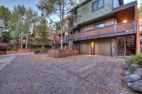Waterford Townhomes by Retreatia