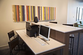 Holiday Inn Express & Suites Sterling