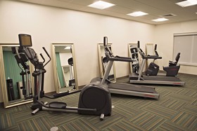 Holiday Inn Express & Suites Sterling