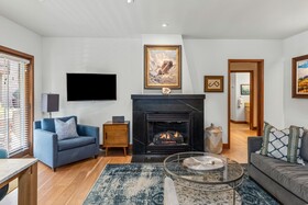Auberge Residences at Element 52