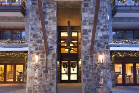 Auberge Residences at Element 52