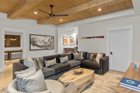 Auberge Residences at Element 52