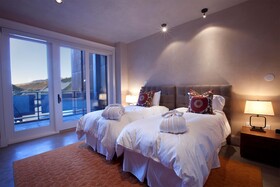 Auberge Residences at Element 52