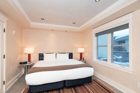 Auberge Residences at Element 52