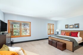 Auberge Residences at Element 52