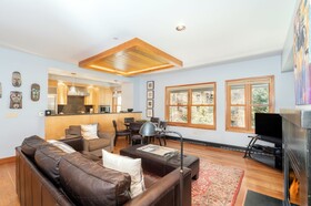 Auberge Residences at Element 52