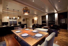 Auberge Residences at Element 52