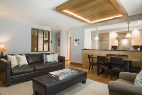 Auberge Residences at Element 52