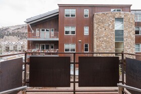 Auberge Residences at Element 52
