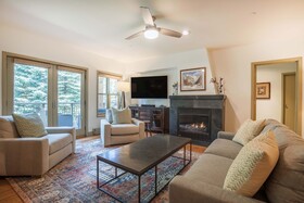 Auberge Residences at Element 52