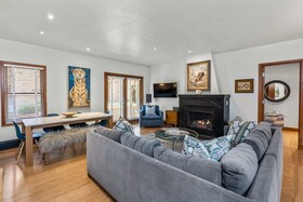 Auberge Residences at Element 52