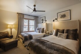 Auberge Residences at Element 52
