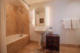 Auberge Residences at Element 52