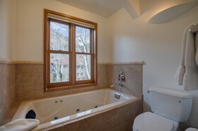 Auberge Residences at Element 52