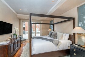 Auberge Residences at Element 52