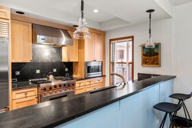Auberge Residences at Element 52
