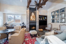 Auberge Residences at Element 52