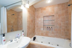 Auberge Residences at Element 52