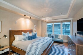 Auberge Residences at Element 52