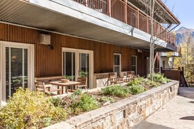 Auberge Residences at Element 52