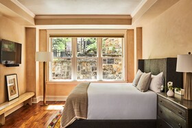 Auberge Residences at Element 52
