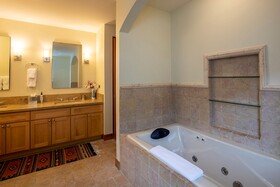 Auberge Residences at Element 52
