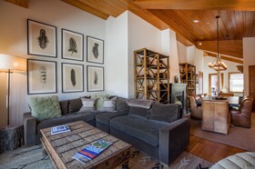 Auberge Residences at Element 52
