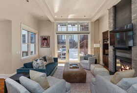 Auberge Residences at Element 52