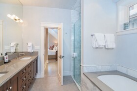 Auberge Residences at Element 52