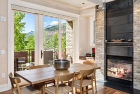 Auberge Residences at Element 52