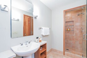 Auberge Residences at Element 52