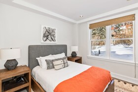 Auberge Residences at Element 52
