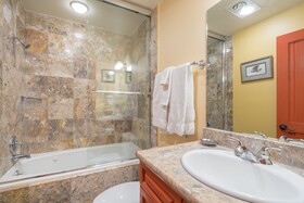 Bear Creek Lodge