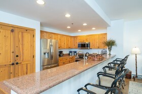 Bear Creek Lodge