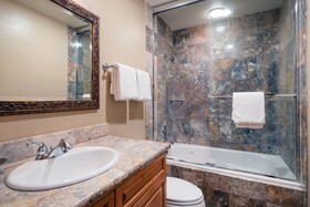 Bear Creek Lodge